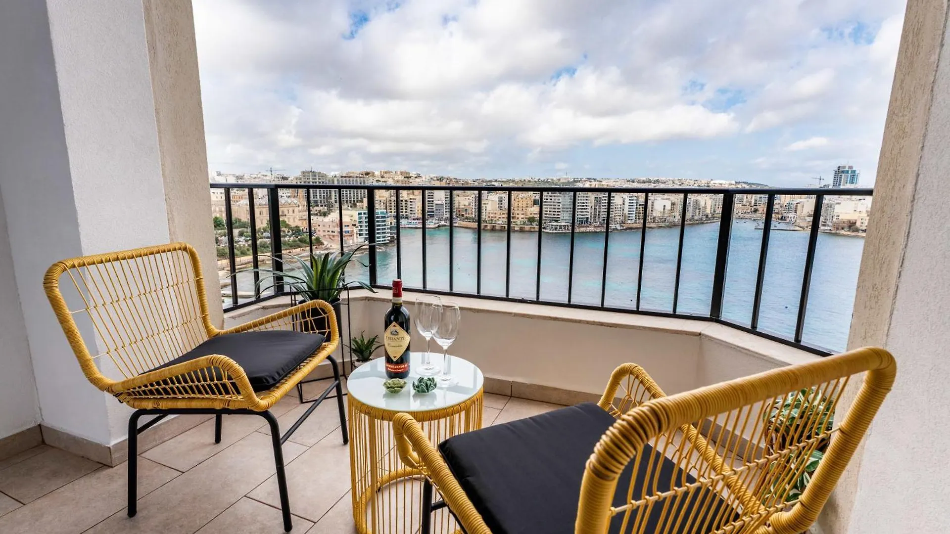 Prime Location 3Br Apartment With Stunning View By Arcobnb Sliema 0*,