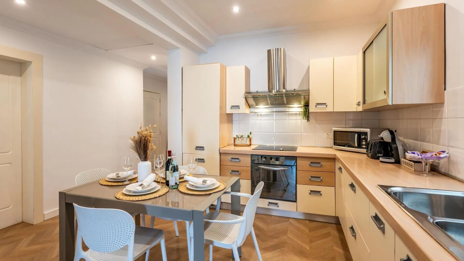 Prime Location 3Br Apartment With Stunning View By Arcobnb Sliema Malta