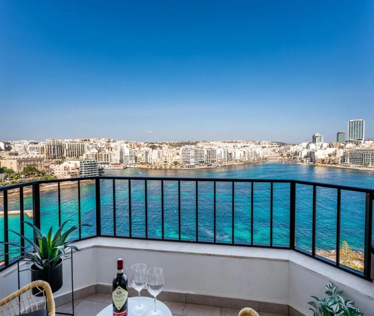Prime Location 3Br Apartment With Stunning View By Arcobnb Sliema